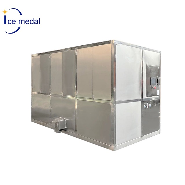 Máquina de gelo em cubos de 5 toneladas está em produção