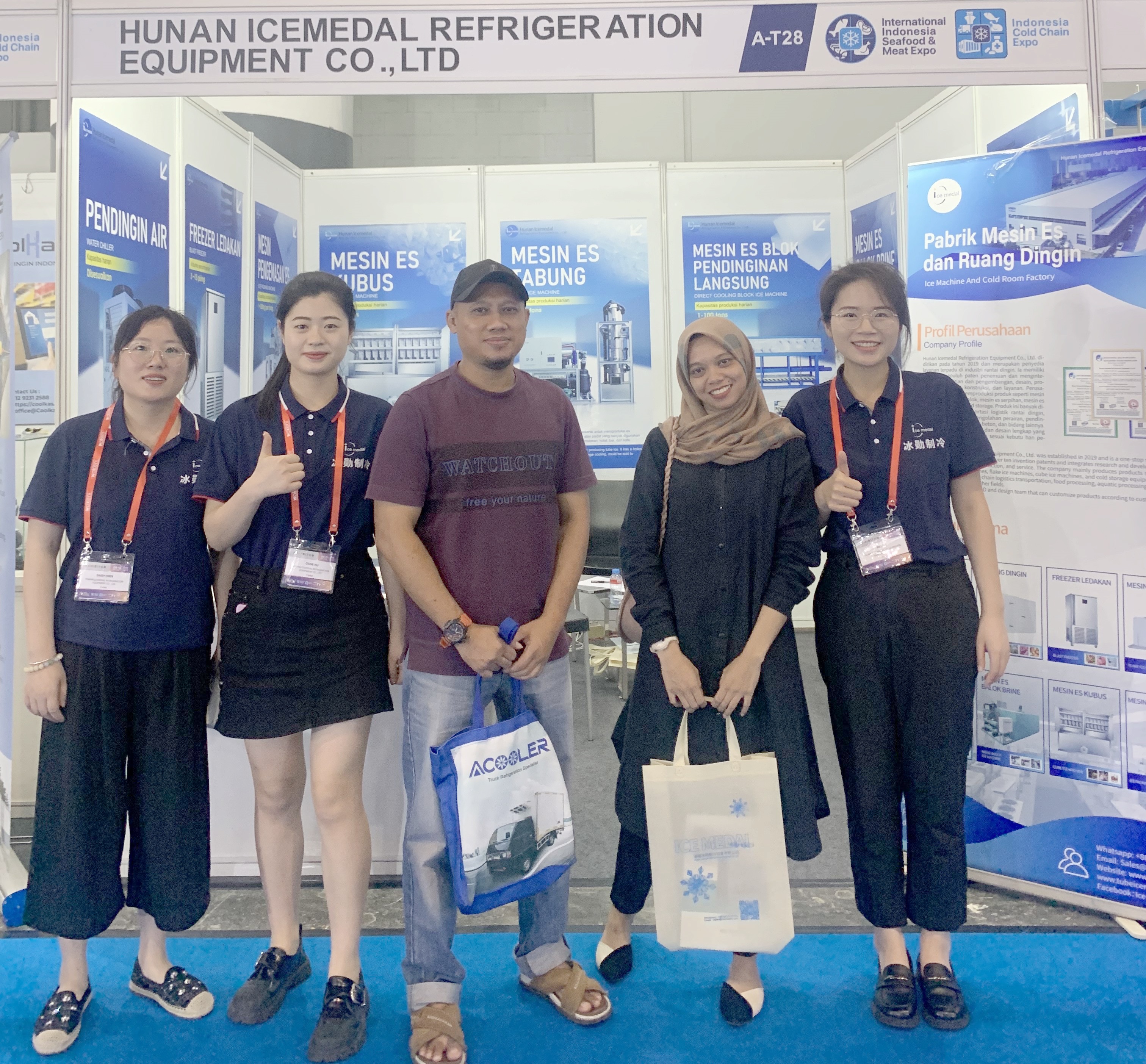 Foto da IISM e da Expo Cadeia de Frio da Indonésia