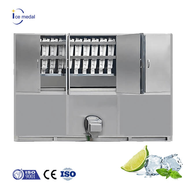 A máquina de cubos de gelo Icemedal é usada para uso diário de gelo em bebidas ou restaurantes