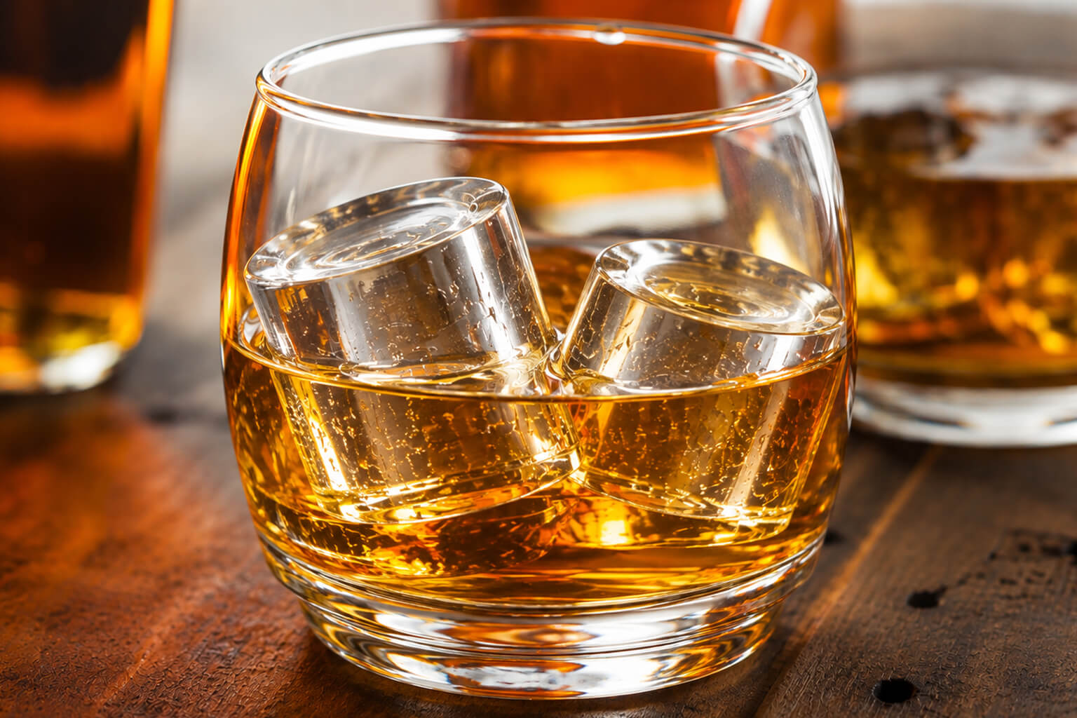 Tubo de gelo s&oacute;lido para resfriamento de bebidas.jpg