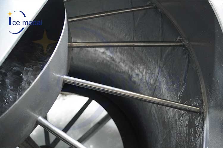 Sistema de distribui&ccedil;&atilde;o de &aacute;gua para m&aacute;quina de gelo em flocos.jpg